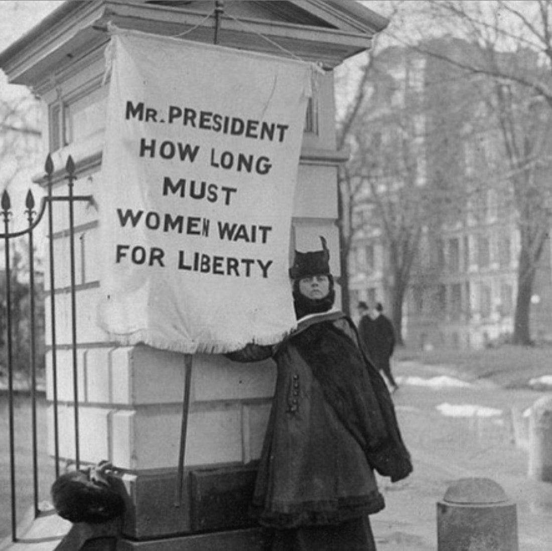 19TH AMENDMENT Flowy Women&